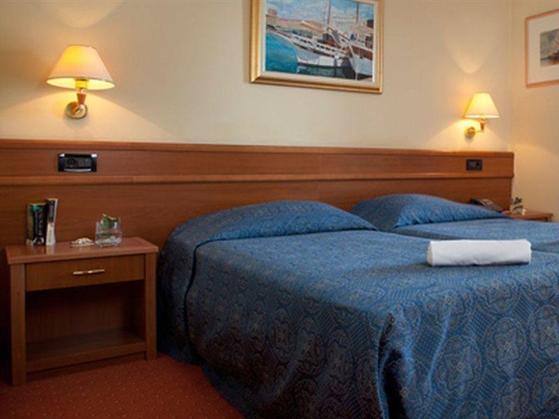 Hotel Kristal - Liburnia أوباتيا المظهر الخارجي الصورة