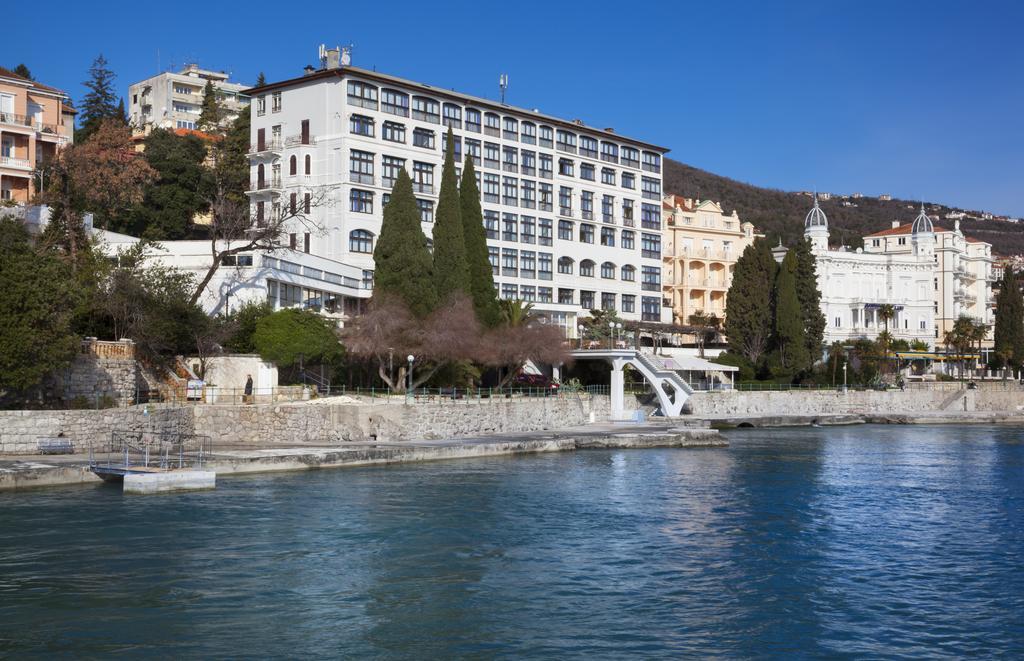 Hotel Kristal - Liburnia أوباتيا المظهر الخارجي الصورة